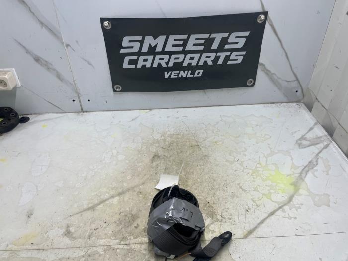 Veiligheidsgordel links-voor van een Chevrolet Spark (M300) 1.2 16V 2010