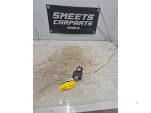 Gebruikte Koeling Module Opel Vivaro A 1.9 DTI 16V Prijs € 19,99 Margeregeling aangeboden door Smeets Autos Venlo