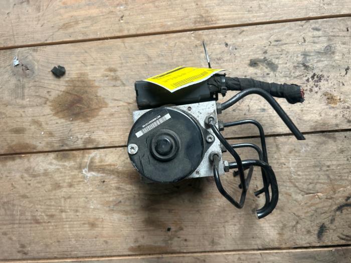 Gebruikte ABS Pomp Audi A2 (8Z0) 1.6 FSI 16V Prijs € 59,99 Margeregeling aangeboden door Smeets Autos Venlo