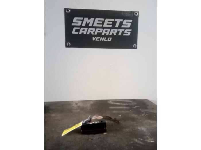 Gebruikte Display Interieur Renault Megane II (BM/CM) 1.6 16V Autom. Prijs € 4,99 Margeregeling aangeboden door Smeets Autos Venlo