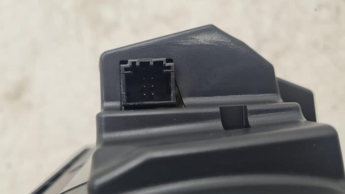 Gebruikte Display Multi Media regelunit Citroen C6 Prijs € 109,25 Margeregeling aangeboden door Bart Ebben