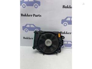 Gebruikte Subwoofer BMW 7 serie (G11/12) 740e,Le Prijs € 50,00 Margeregeling aangeboden door Bakker Parts