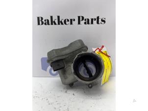 Gebruikte Gasklephuis Volkswagen Passat (3C2) 2.0 TDI 140 4Motion Prijs € 35,00 Margeregeling aangeboden door Bakker Parts