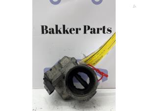 Gebruikte Gasklephuis Volkswagen Passat (3C2) 1.9 TDI Prijs € 30,00 Margeregeling aangeboden door Bakker Parts