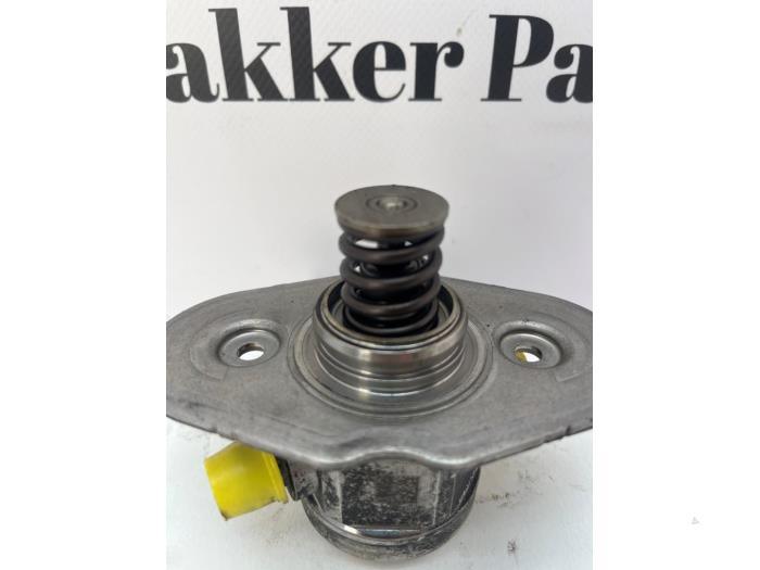 Hogedrukpomp van een BMW 5 serie Touring (G31) 520e TwinPower Turbo 2.0 16V 2022