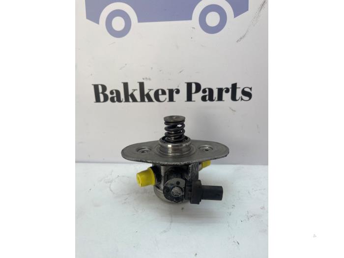 Hogedrukpomp van een BMW 5 serie Touring (G31) 520e TwinPower Turbo 2.0 16V 2022