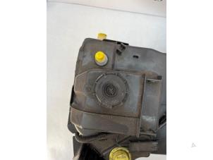 Gebruikte Adblue tank Peugeot Partner (EA//EF/EN/EU) 1.5 BlueHDi 100 Prijs € 450,00 Margeregeling aangeboden door Bakker Parts