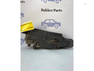 Gebruikte Adblue tank Citroen C4 Berline (NC) 1.6 Hdi 90 Prijs € 200,00 Margeregeling aangeboden door Bakker Parts