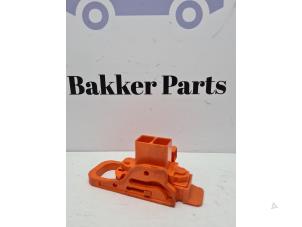 Gebruikte Hybride service plug Peugeot 508 (8D) 2.0 HYbrid4 16V Prijs € 50,00 Margeregeling aangeboden door Bakker Parts