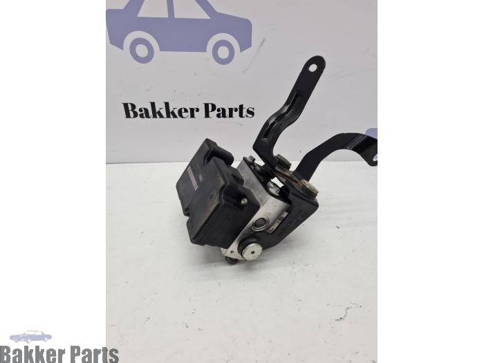 Gebruikte ABS Pomp Ford Fiesta 6 (JA8) 1.6 16V Ti Prijs € 75,00 Margeregeling aangeboden door Bakker Parts