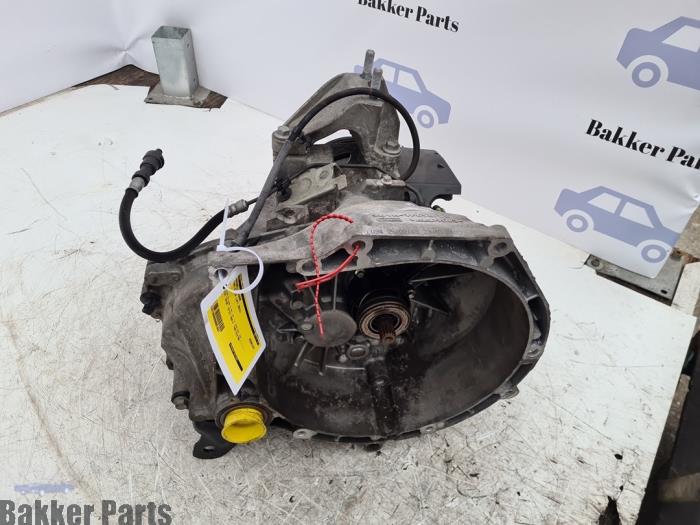 Gebruikte Versnellingsbak Ford B-Max (JK8) 1.6 TDCi 95 Prijs € 450,00 Margeregeling aangeboden door Bakker Parts
