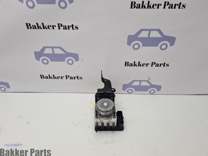 Gebruikte ABS Pomp Ford Ka+ 1.2 Ti-VCT Prijs € 225,00 Margeregeling aangeboden door Bakker Parts