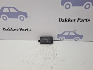 Gebruikte Stoelverwarmings module BMW 3 serie (G20) 330i xDrive 2.0 TwinPower Turbo 16V Prijs € 75,00 Margeregeling aangeboden door Bakker Parts