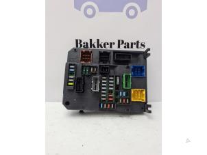 Gebruikte Zekeringkast Citroen DS4 (NX) 1.6 16V VTi 120 Prijs € 100,00 Margeregeling aangeboden door Bakker Parts