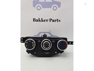 Gebruikte Chaufage Bedieningspaneel Kia Picanto (TA) 1.0 12V Prijs € 40,00 Margeregeling aangeboden door Bakker Parts
