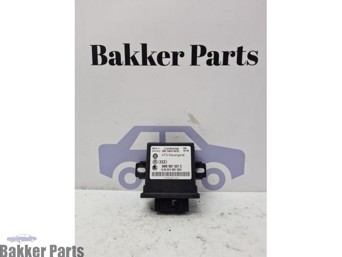Gebruikte Verlichtings Module Volkswagen Golf VI (5K1) 2.0 GTD 16V Prijs € 40,00 Margeregeling aangeboden door Bakker Parts