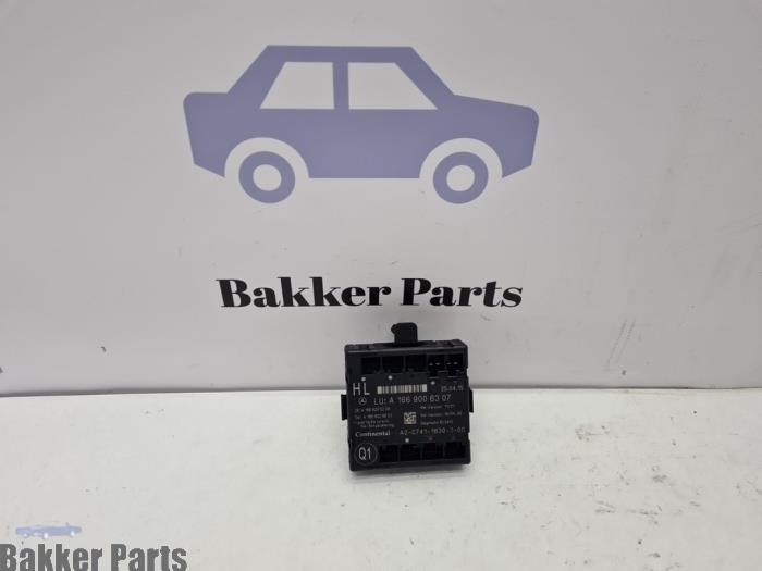 Gebruikte Deur module Mercedes ML III (166) 2.1 ML-250 CDI 16V BlueTEC 4-Matic Prijs € 30,00 Margeregeling aangeboden door Bakker Parts