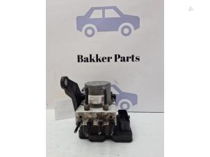 Gebruikte ABS Pomp Opel Karl 1.0 12V Prijs € 75,00 Margeregeling aangeboden door Bakker Parts