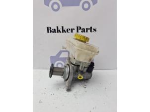 Gebruikte Hoofdremcilinder Porsche Cayenne II (92A) 4.8 V8 32V S Prijs € 60,00 Margeregeling aangeboden door Bakker Parts