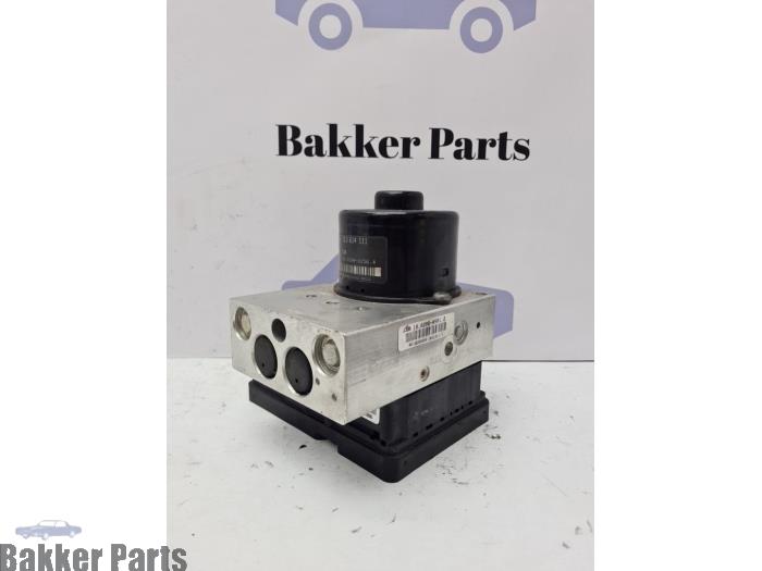 Gebruikte ABS Pomp Porsche Cayenne (9PA) 4.5 V8 32V Turbo Prijs € 100,00 Margeregeling aangeboden door Bakker Parts