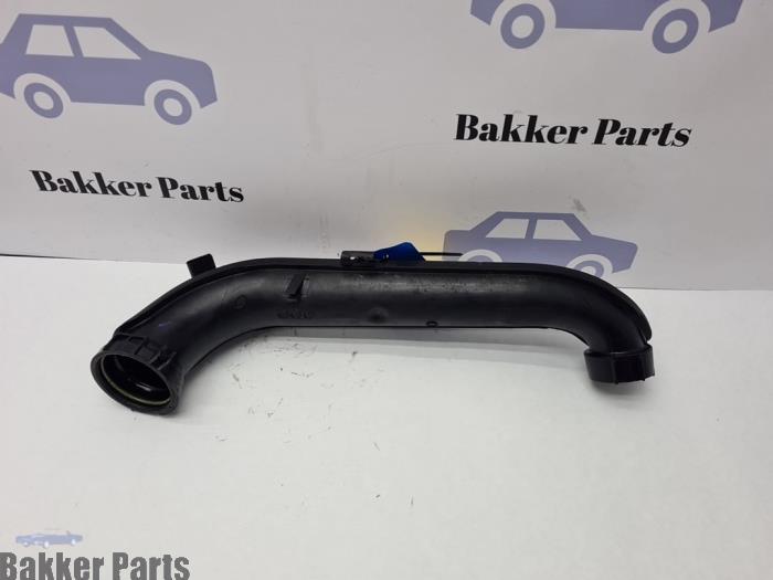 Gebruikte Intercooler Buis Volkswagen Golf VII (AUA) 1.6 TDI 16V Prijs € 40,00 Margeregeling aangeboden door Bakker Parts