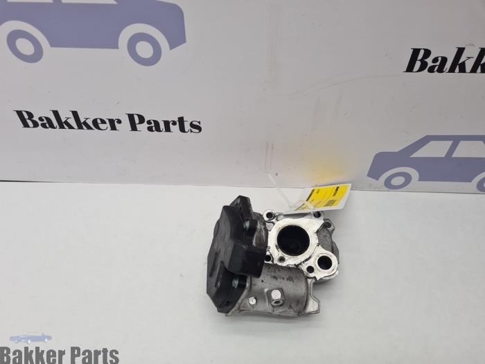 Gebruikte Uitlaat gasklep (EGR) Mercedes E (W212) E-200 CDI 16V BlueEfficiency,BlueTEC Prijs € 60,00 Margeregeling aangeboden door Bakker Parts