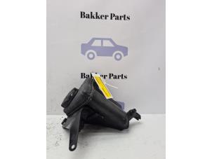 Gebruikte Expansievat BMW 5 serie Touring (F11) 520d 16V Prijs € 30,00 Margeregeling aangeboden door Bakker Parts
