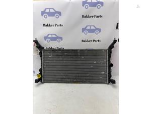 Gebruikte Radiateur Renault Laguna III Estate (KT) 2.0 dCi 16V 150 Prijs € 50,00 Margeregeling aangeboden door Bakker Parts