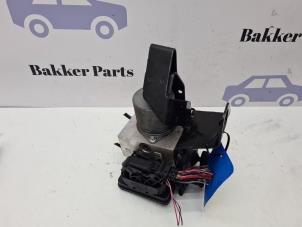 Gebruikte ABS Pomp Mercedes ML III (166) 2.1 ML-250 CDI 16V BlueTEC 4-Matic Prijs € 300,00 Margeregeling aangeboden door Bakker Parts