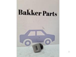 Gebruikte Microfoon BMW 5 serie Touring (F11) 520d 16V Prijs € 10,00 Margeregeling aangeboden door Bakker Parts