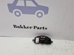 Gebruikte Kachel Weerstand Volkswagen Golf VII (AUA) 2.0 GTD 16V Prijs € 20,00 Margeregeling aangeboden door Bakker Parts