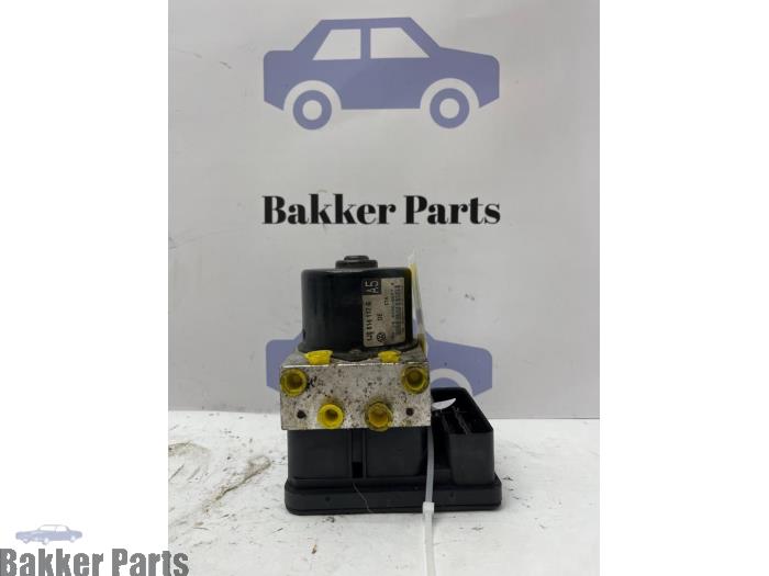 Gebruikte ABS Pomp Volkswagen Golf IV (1J1) 1.6 16V Prijs € 40,00 Margeregeling aangeboden door Bakker Parts