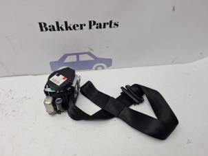 Gebruikte Gordelspanner links Audi A4 Cabrio (B7) 2.0 TFSI 20V Prijs € 60,00 Margeregeling aangeboden door Bakker Parts