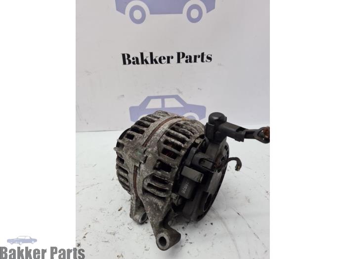 Gebruikte Dynamo Jeep Grand Cherokee (WG/WJ) 4.7i V-8 HO Prijs € 50,00 Margeregeling aangeboden door Bakker Parts