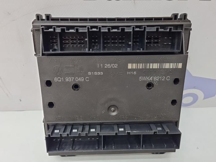 Computer Body Control van een Seat Ibiza III (6L1) 1.4 16V 100 2003