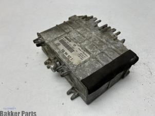 Computer Motormanagement van een Volkswagen Polo III (6N1) 1.0i 50 1998
