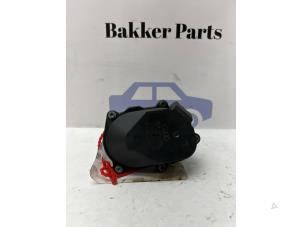 Gebruikte Stelmotor inlaatspruitstuk Audi A5 (8T3) 2.7 TDI V6 24V Prijs € 65,00 Margeregeling aangeboden door Bakker Parts