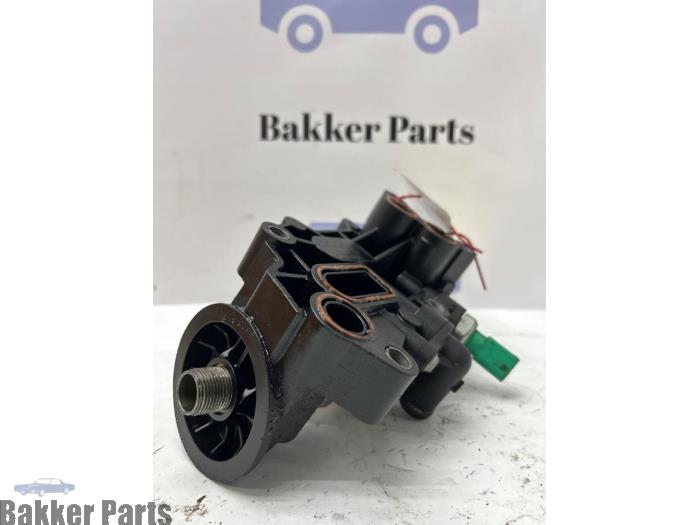 Gebruikte Oliefilterhuis Volkswagen Polo V (6R) 1.4 TDI 12V 105 Prijs € 49,95 Margeregeling aangeboden door Bakker Parts