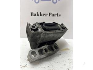 Gebruikte Motorrubber Volkswagen Golf VII (AUA) 2.0 GTD 16V Prijs € 35,00 Margeregeling aangeboden door Bakker Parts