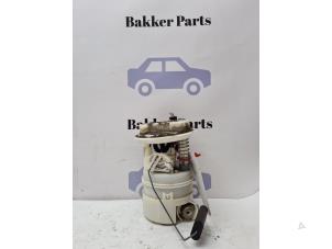 Gebruikte Benzinepomp Renault Clio II (BB/CB) 1.4 16V Prijs € 20,00 Margeregeling aangeboden door Bakker Parts