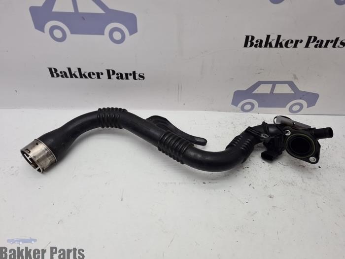 Gebruikte Intercooler Buis Renault Captur I (2R) 1.2 TCE 16V EDC Prijs € 40,00 Margeregeling aangeboden door Bakker Parts
