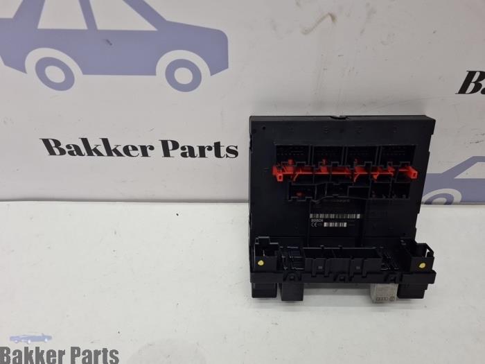 Gebruikte Module Bodycontrol Volkswagen Passat Variant (3C5) 2.0 TDI 16V 140 Prijs € 30,00 Margeregeling aangeboden door Bakker Parts