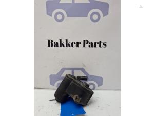 Gebruikte Handrem motor Volkswagen Tiguan (5N1/2) 1.4 TSI 16V 4Motion Prijs € 50,00 Margeregeling aangeboden door Bakker Parts