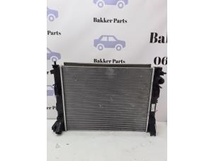 Gebruikte Radiateur Renault Captur II (RJB) 1.3 TCE 130 16V Prijs € 75,00 Margeregeling aangeboden door Bakker Parts