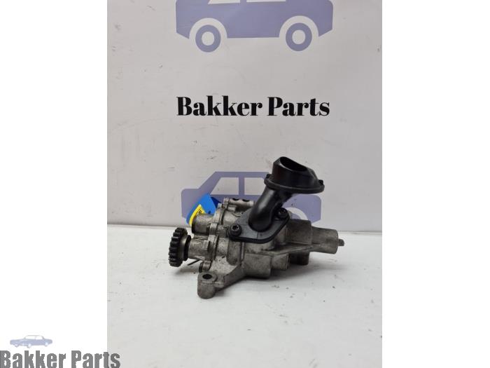 Gebruikte Oliepomp Audi Q3 (8UB/8UG) 2.0 16V TFSI Quattro Prijs € 75,00 Margeregeling aangeboden door Bakker Parts