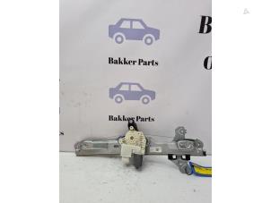 Gebruikte Raammechaniek 4Deurs rechts-voor Nissan Qashqai (J11) 1.2 DIG-T 16V Prijs € 45,00 Margeregeling aangeboden door Bakker Parts
