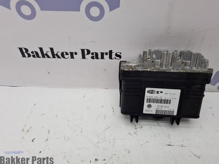 Gebruikte Computer Motormanagement Volkswagen Polo III (6N1) 1.6i 75 Prijs € 50,00 Margeregeling aangeboden door Bakker Parts