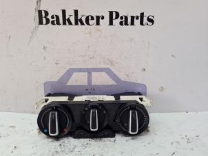 Gebruikte Chaufage Bedieningspaneel Audi A1 Sportback (8XA/8XF) 1.0 TFSI Ultra 12V Prijs € 45,00 Margeregeling aangeboden door Bakker Parts