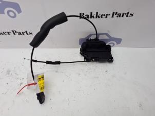 Gebruikte Portierslot Mechaniek 2deurs rechts Renault Grand Scénic III (JZ) 1.5 dCi 110 Prijs € 30,00 Margeregeling aangeboden door Bakker Parts