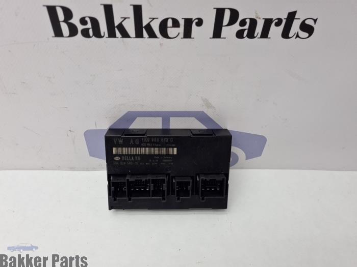 Gebruikte Bodycontrol Module Volkswagen Golf V (1K1) 1.9 TDI Prijs € 20,00 Margeregeling aangeboden door Bakker Parts